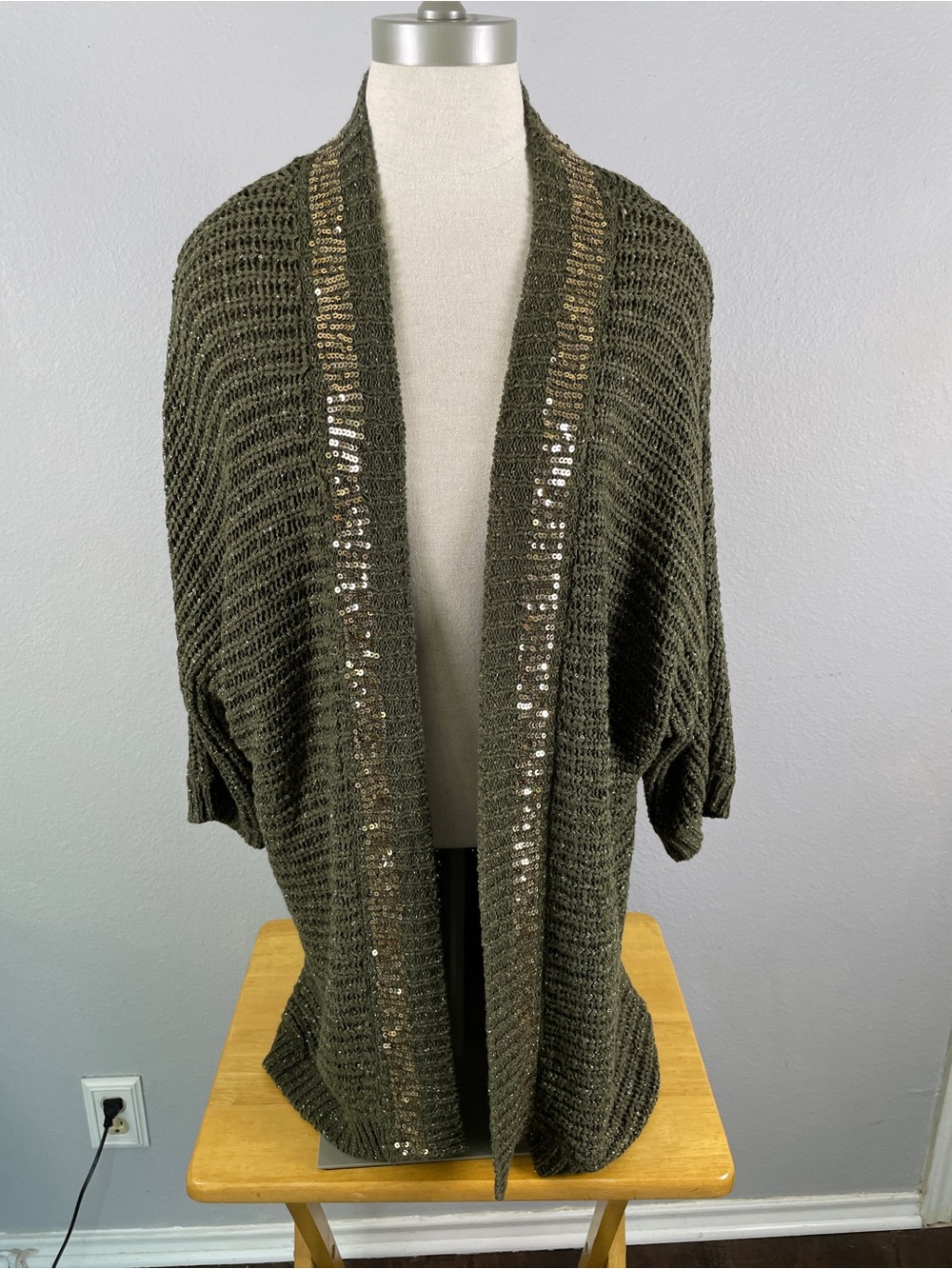 Chico's Sequin Trim Cardigan in Green Size 3 Like New